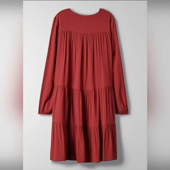 Aritzia Wilfred Barossa Dress Size Medium Tiered Mini Solid Red Carmine L Sleeve - Picture 3 of 15
